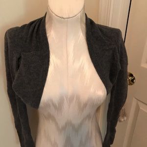 Studio 148 size M 100% cashmere shrug nwt label and tags not attached runway